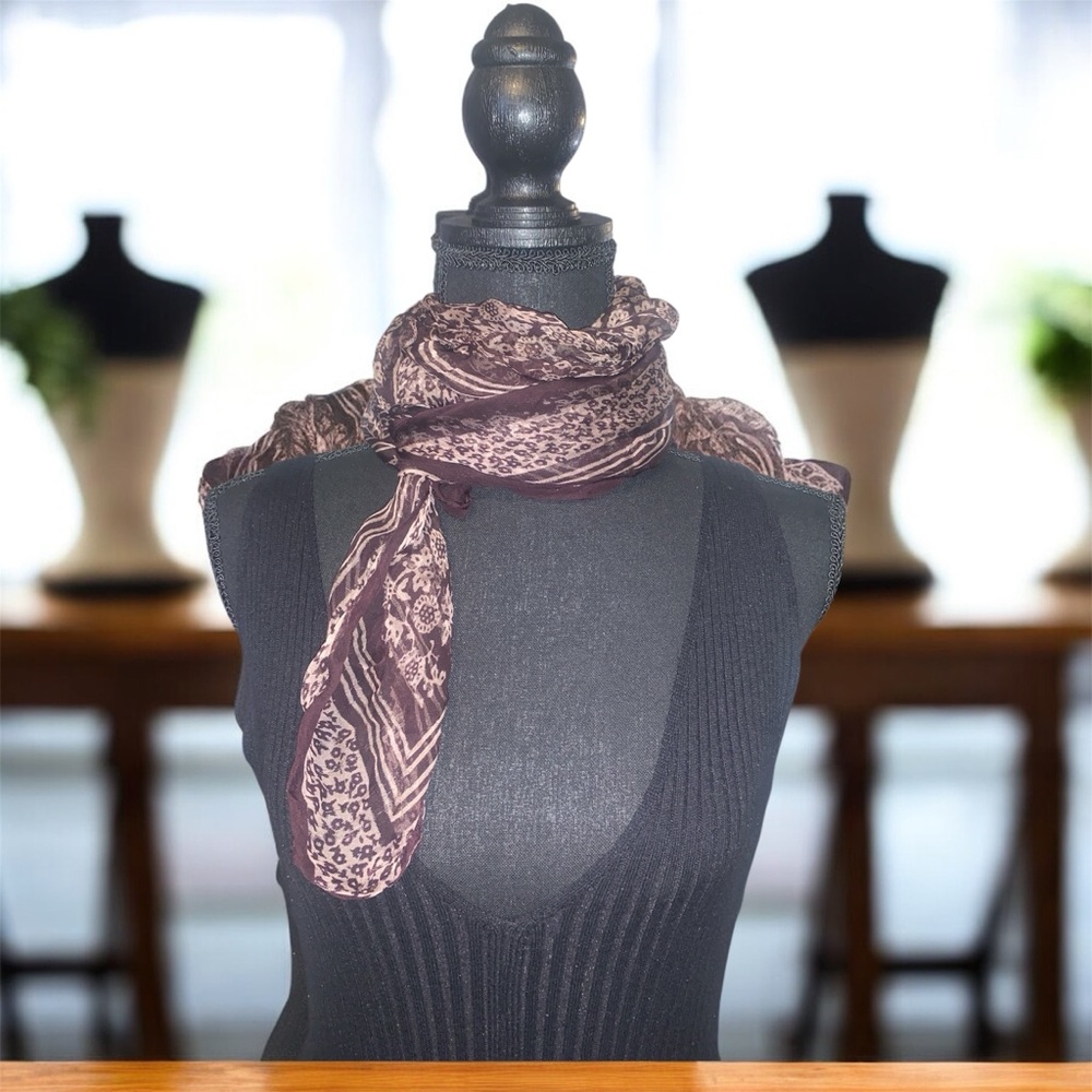 Vintage 90s Scarf Elegant Brown Patterned Scarf Sz 40”X36”